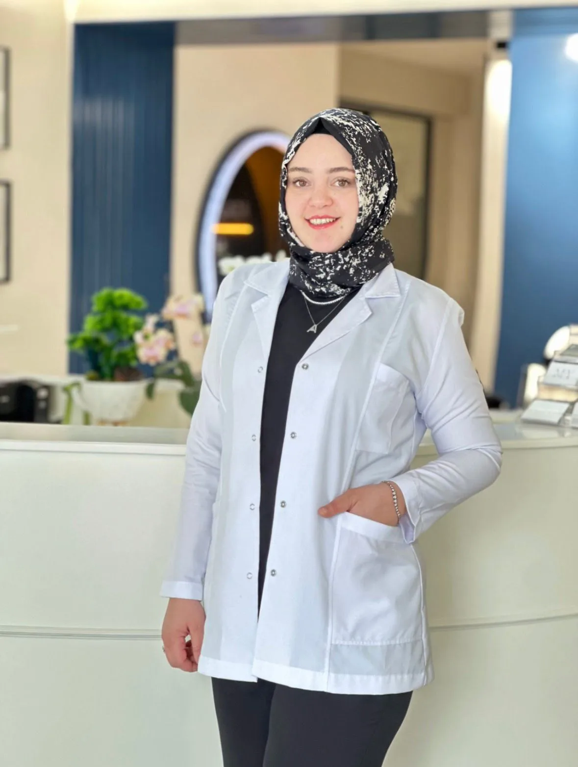 Gesundheitsfachkraft bei Ülke Plaza